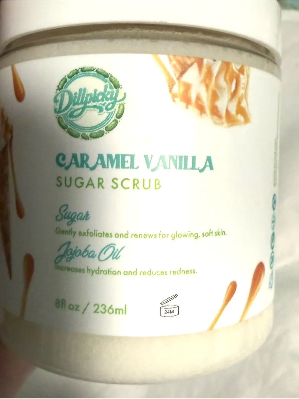 Aminnah/Dillpicky collab “Caramel Vanilla” Sugar Scrub!
